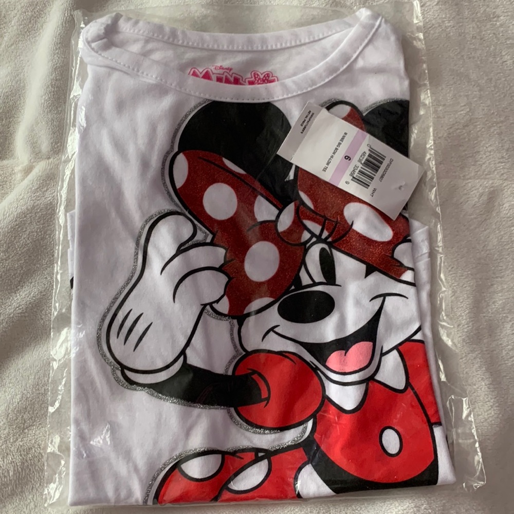 NWT Disney Minnie Mouse T-shirt, super cute